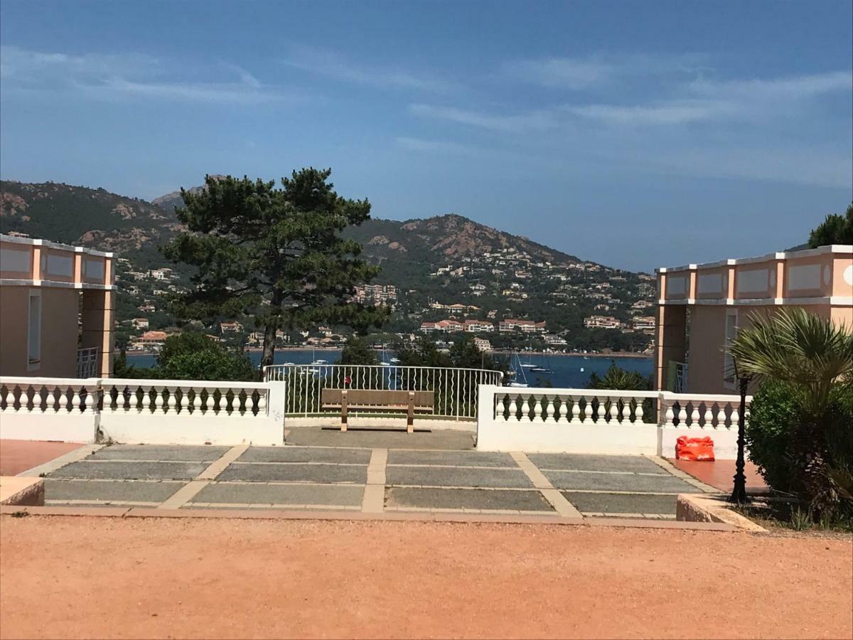 Studio Cap Esterel Saint-Raphaël Exteriör bild